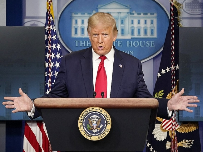 Ông Trump: Nga 'đốt cháy giai đoạn' khi sản xuất vaccine ngừa COVID-19