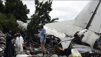 Rơi máy bay tại Nam Sudan, ít nhất 17 người thiệt mạng, tiền mặt vương vãi khắp nơi