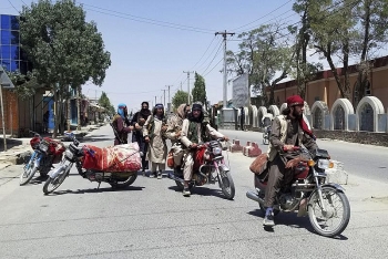 Taliban tiếp tục kiểm soát thêm 2 thành phố lớn ở Afghanistan