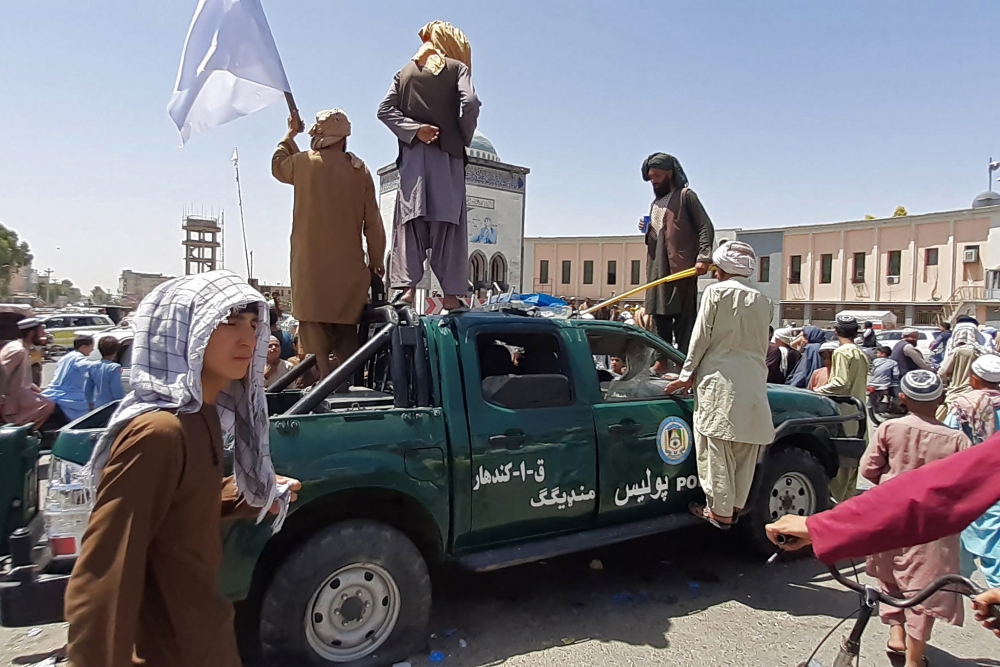 Taliban đánh chiếm thần tốc, chỉ còn cách thủ đô Kabul 50km