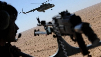 Taliban dùng máy bay tấn công quân đội chính phủ Afghanistan