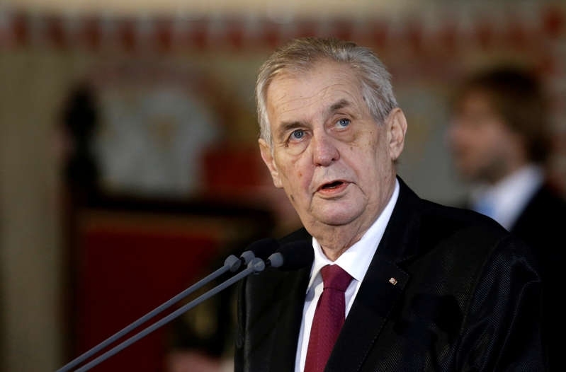 Tổng thống Czech: Đầu tư vào NATO chỉ "phí tiền"