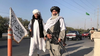 Taliban thành lập Tiểu vương quốc Hồi giáo Afghanistan, tuyên bố loại bỏ mọi nền tảng dân chủ