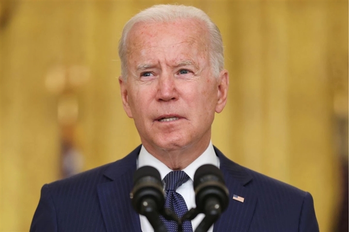 Tổng thống Biden nhấn mạnh sẽ tiếp tục không kích ở Afghanistan bất chấp Taliban phản đối