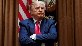 trump dang hung chiu su phan doi chua tung co trong lich su dang cong hoa