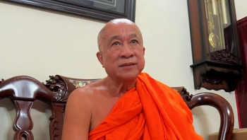 ngung chuc tru tri chua ky quang 2 voi hoa thuong thich thien chieu