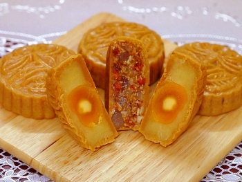 lam banh trung thu khong can lo nuong lam banh bang noi com dien sieu ngon ma rat don gian