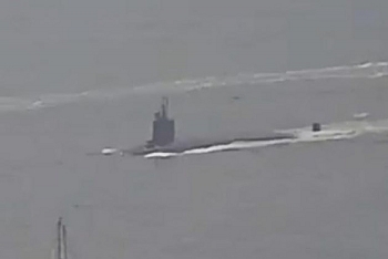 Tàu ngầm tối tân nhất của Mỹ bị máy bay trinh sát Nga 