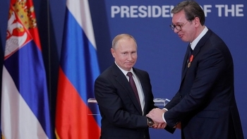 tong thong putin xin loi nguoi dong cap serbia vi bai dang facebook cua phat ngon vien bo ngoai giao