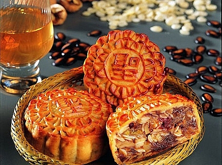 Cách làm bánh nướng trung thu nhân thập cẩm xá xíu tưởng khó mà lại siêu đơn giản