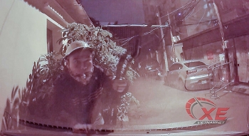 camera giao thong ke trom gat mua o to luc rang sang bi lo mat boi camera hanh trinh