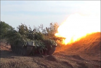 Video: Đặc công và tăng thiết giáp Nga tập trận ấn tượng