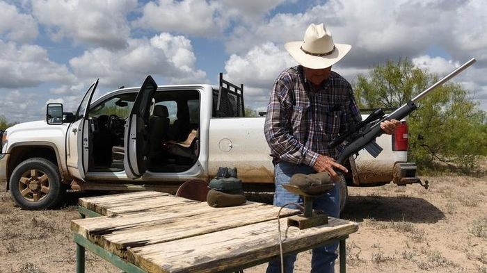 Người dân Texas bắt đầu được mang súng ra đường mà không cần giấy phép