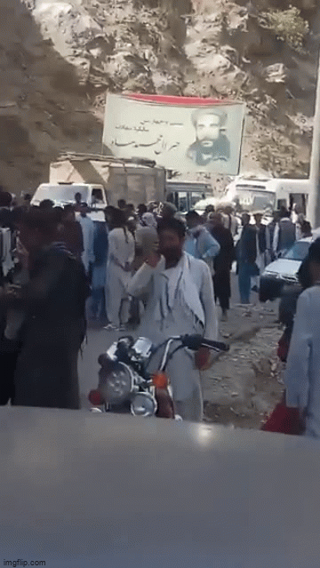 Đối thủ tung video Taliban thực hiện chiến dịch 