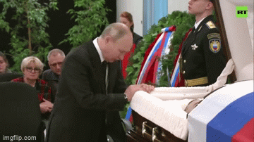 Tổng thống Putin gục đầu bên linh cữu người phụ tá thân cận Zinichev