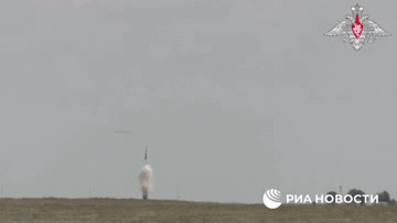 Nga đưa tổ hợp S-500 đầu tiên có khả năng tiêu diệt tên lửa siêu vượt âm vào biên chế