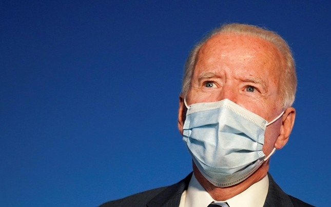 Ông Joe Biden đề nghị hoãn buổi tranh luận thứ hai nếu Tổng thống Trump vẫn chưa khỏi bệnh