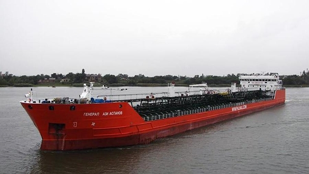 Tàu chở dầu của Nga đột ngột phát nổ trên biển Azov, 3 người mất tích