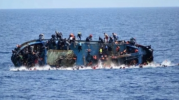 Đắm tàu thảm khốc ngoài khơi Senegal, ít nhất 140 người mất tích