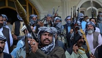 Taliban tấn công dữ dội đại bản doanh của IS-K
