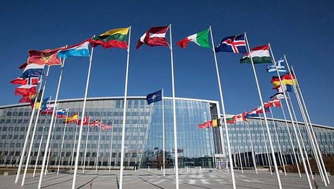 Nga thông báo đình chỉ hoạt động phái bộ ngoại giao, NATO phản ứng ra sao?