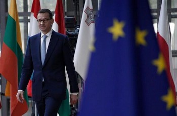 Ba Lan khẳng định không cúi đầu trước áp lực tài chính của EU