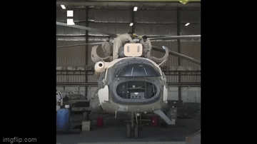 Cận cảnh kho máy bay quân sự và trực thăng chiến đấu của Taliban