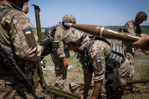 Ukraine nã pháo vào chiến tuyến phòng thủ Donnetsk tự xưng