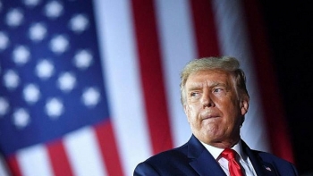 Tổng thống Trump "khuyên" đối thủ Biden không nên tuyên bố chiến thắng