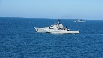 Hải quân Hoàng gia Anh xác nhận 9 tàu của Nga xuất hiện quanh lãnh hải