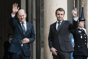 Hé lộ nội dung hội đàm đầu tiên giữa Tổng thống Pháp và tân Thủ tướng Đức