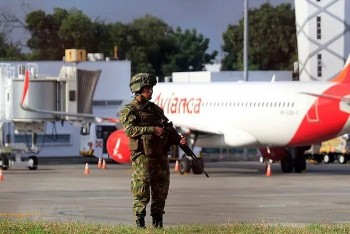 Colombia rúng động vì hai vụ đánh bom sân bay liên tiếp