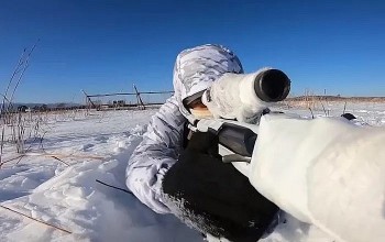 Cận cảnh thiện xạ Nga tập trận trong điều kiện băng giá khắc nghiệt vùng Viễn Đông