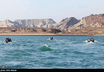 Iran tiến hành cuộc tập trận mang tên 'Nhà tiên tri vĩ đại'