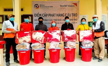 World Vision Việt Nam phát đồ dùng thiết yếu cho gần 20000 hộ gia đình ở Quảng Ngãi