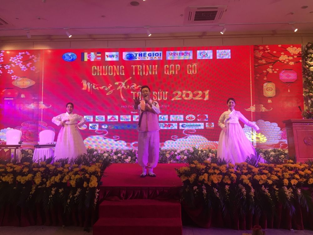 Gặp gỡ mừng xuân Tân Sửu: chia sẻ thành quả; động viên tinh thần người Việt xa xứ