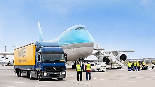 Dachser duy trì đều đặn các chuyến bay chở hàng mỗi tuần nối Frankfurt với Hồng Kông và Chicago