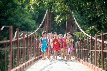 Nhóm Công tác về quyền trẻ em cam kết cùng Việt Nam bảo vệ trẻ em
