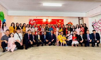 Cộng đồng người Việt tại các nước gặp mặt mừng xuân Nhâm Dần 2022