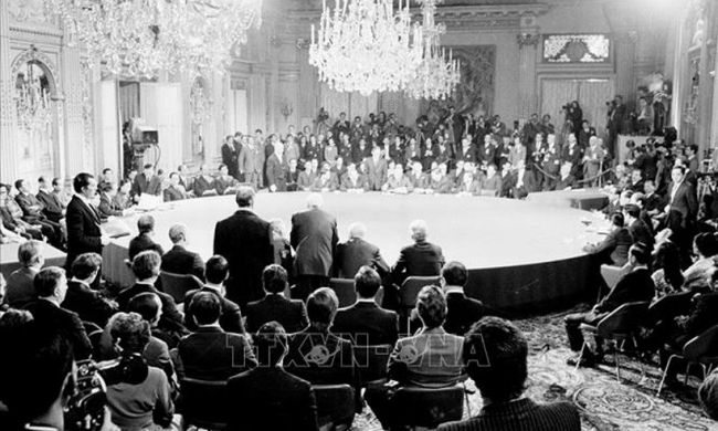 Những câu chuyện vui về Hội nghị Paris