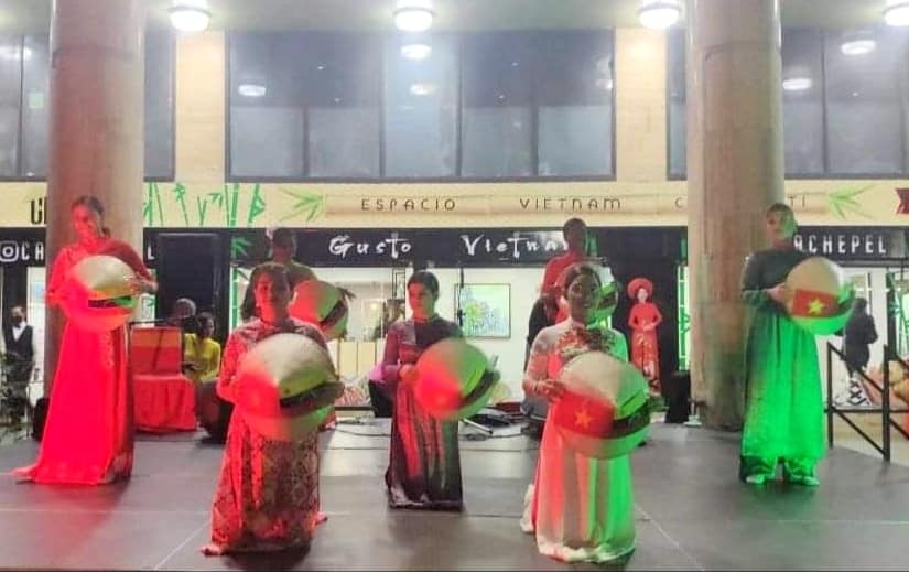 Đậm đà bản sắc dân tộc trong lễ chào đón Xuân Tân Sửu của cộng đồng người Việt tại Argentina và Venezuela