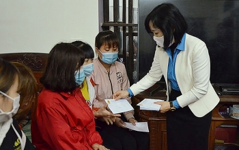 Bắc Ninh trao 1.700 suất quà tới người lao động khó khăn, không thể về quê đón Tết Bắc Ninh trao 1.700 suất quà tới người lao động khó khăn, không thể về quê đón Tết