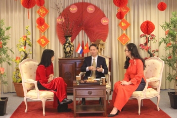 Gặp mặt đầu xuân dành cho các du học sinh, sinh viên và người Việt Nam tại Hà Lan Gặp mặt đầu xuân dành cho các du học sinh, sinh viên và người Việt Nam tại Hà Lan