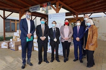 Chính phủ Séc đánh giá cao sự đóng góp và đoàn kết của cộng đồng người Việt tại Séc Chính phủ Séc đánh giá cao sự đóng góp và đoàn kết của cộng đồng người Việt tại Séc