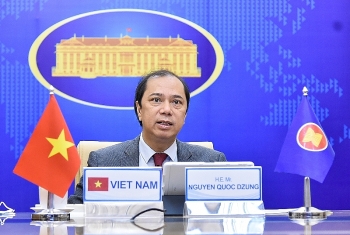 Việt Nam sẽ phối hợp với các nước ASEAN giảm thiểu tác động tiêu cực của dịch bệnh đối với người dân Việt Nam sẽ phối hợp với các nước ASEAN giảm thiểu tác động tiêu cực của dịch bệnh đối với người dân