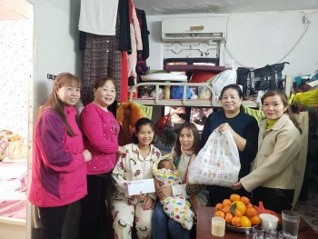 Trao 55 suất quà Tết cho người Việt gặp khó khăn tại Macau (Trung Quốc)