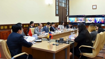 Đẩy mạnh hoạt động các Hội hữu nghị và giao lưu nhân dân giữa Việt Nam - Venezuela Đẩy mạnh hoạt động các Hội hữu nghị và giao lưu nhân dân giữa Việt Nam - Venezuela
