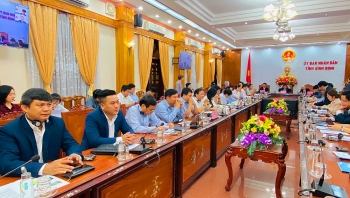 Thúc đẩy đầu tư hợp tác giữa tỉnh Bình Định (Việt Nam) và quận Yongsan (Hàn Quốc) Thúc đẩy đầu tư hợp tác giữa tỉnh Bình Định (Việt Nam) và quận Yongsan (Hàn Quốc)