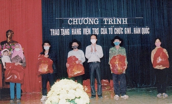 7421 nguoi dan va hoc sinh tai gia loc hai duong duoc good neighbors international ho tro do dung ca nhan