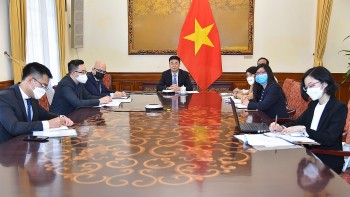 Tổ chức các hoạt động hướng tới kỷ niệm 50 năm thiết lập quan hệ ngoại giao Việt Nam - Iran Tổ chức các hoạt động hướng tới kỷ niệm 50 năm thiết lập quan hệ ngoại giao Việt Nam - Iran
